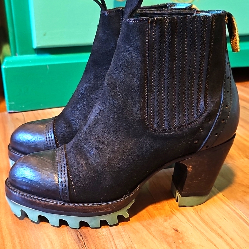 Black Boots by PSKaufman Size 8